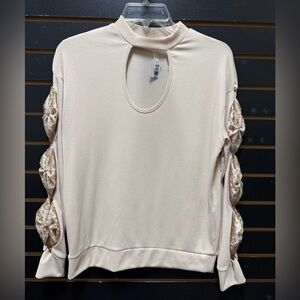 Mundefeis Cream Knit Top w Lace Sleeves NWT Size S